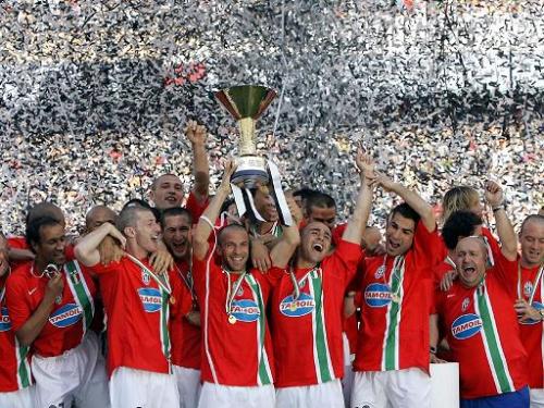 Check Out What Juventus F.C. Looked Like  in 2006 