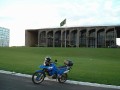 DR800S (21abr05) na Esplanada 035