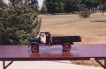 Toy hydraulic dump truck