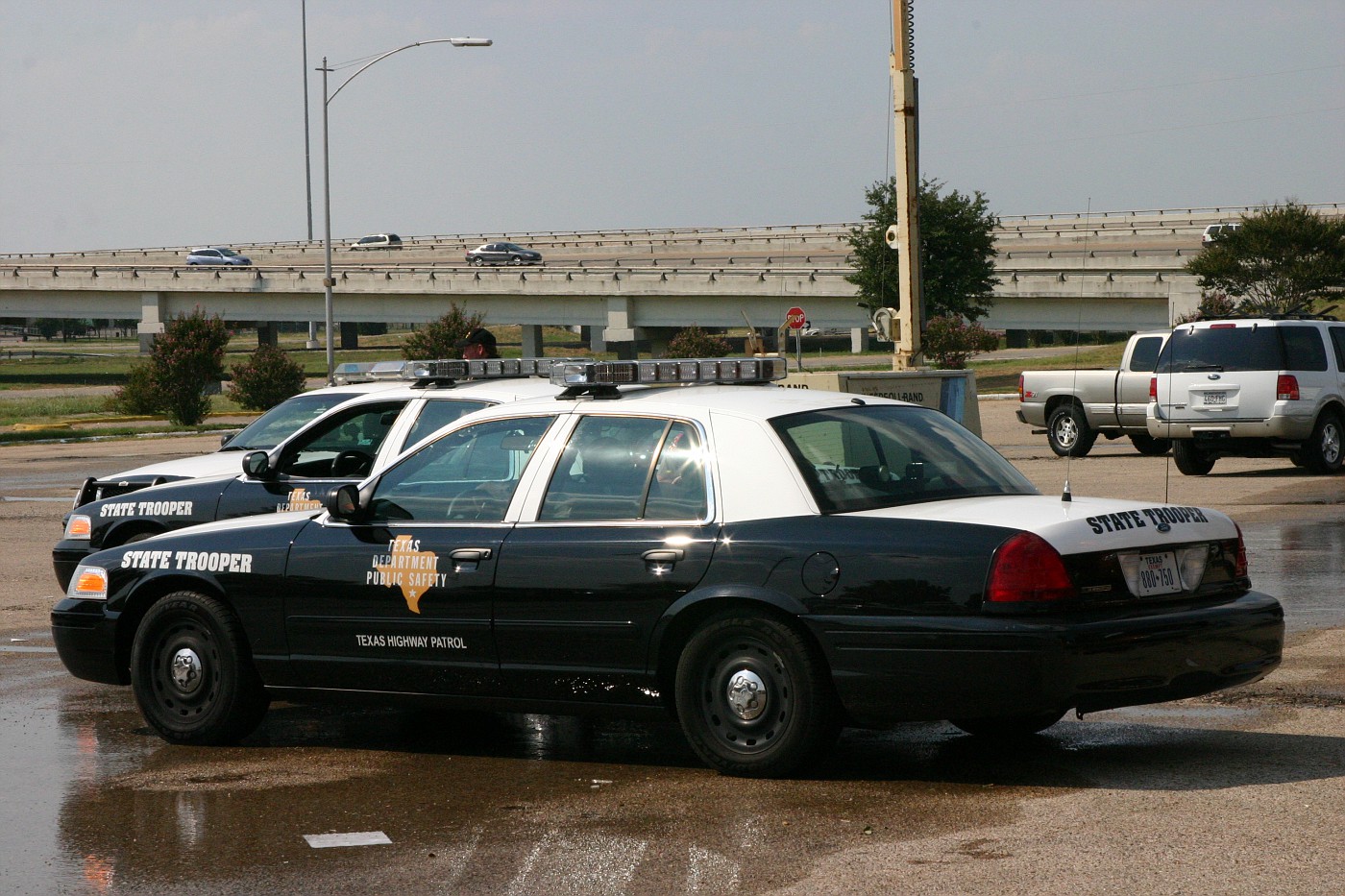 Photo Texas Dept of Public Safety, escort units Mesquite, Texas