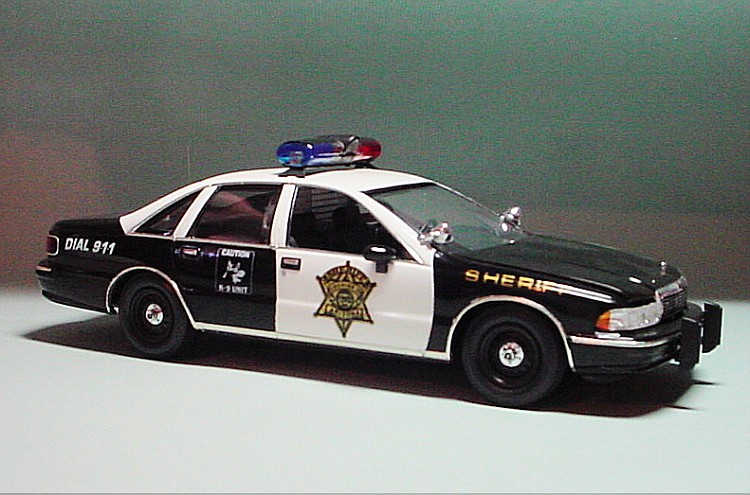 Photo Revell 1993 Chevy Caprice Cochise County Sheriff 