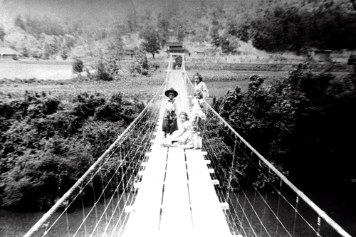 Swinging Bridge at Norma, early 1920's - NOT the one located later at Montgomery.