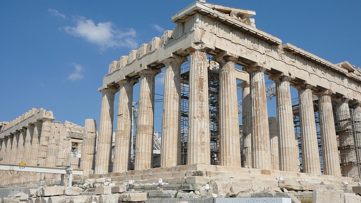 Храм Ромы и августа Акрополь