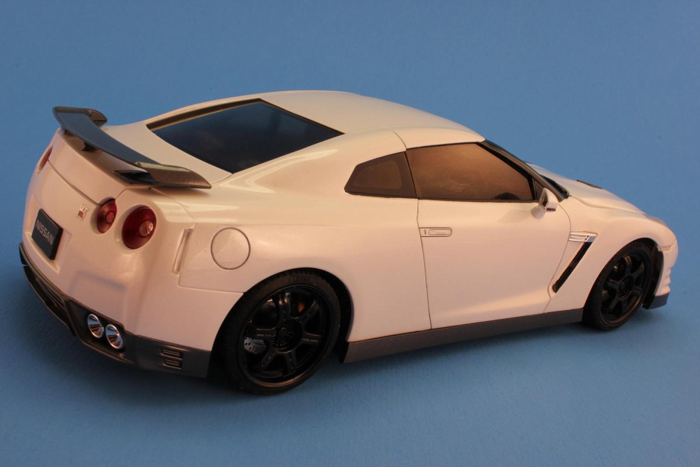 GT-R Egoist Scale Auto Mag review 002