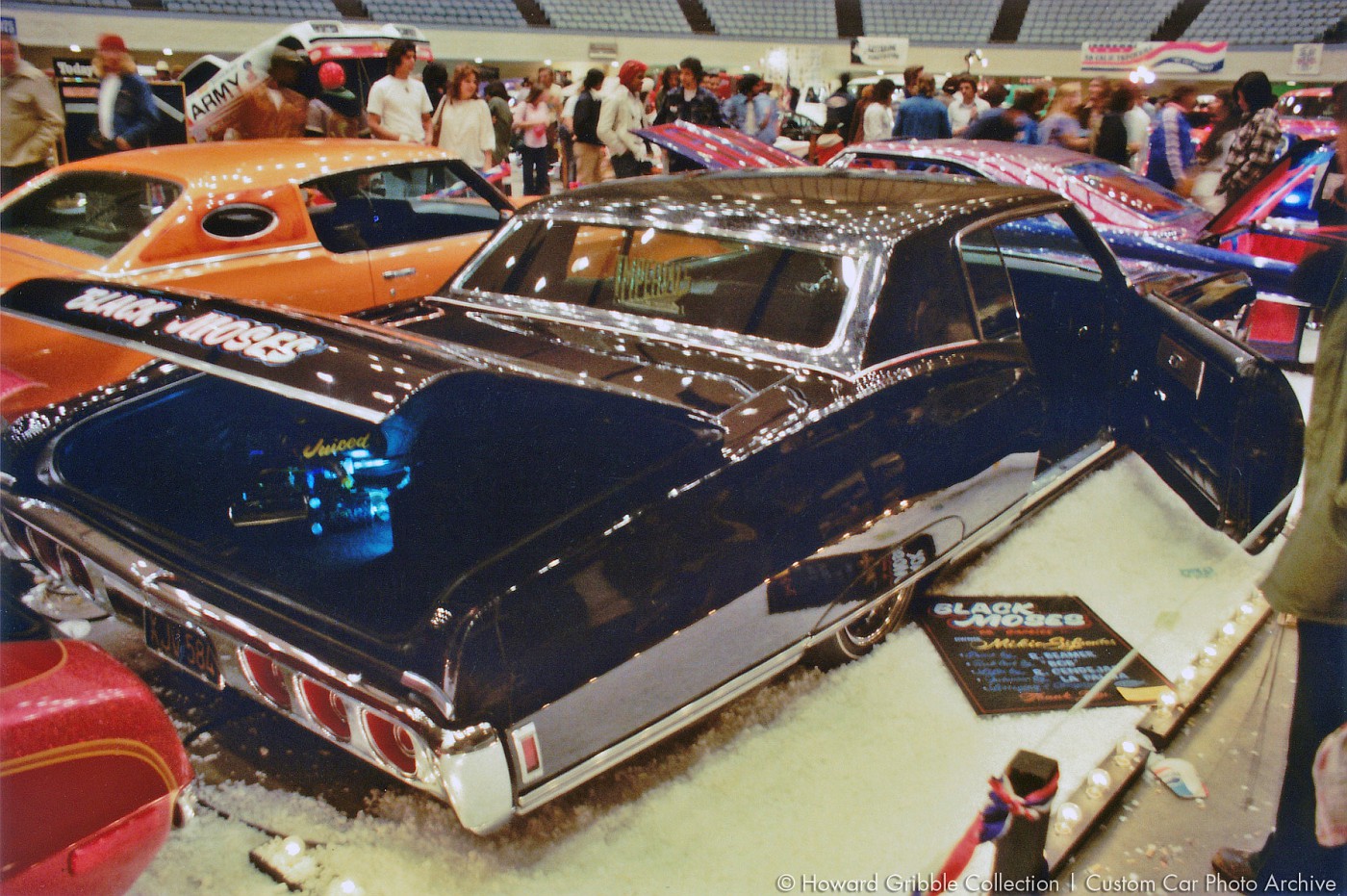 Low Riders 70s Photo: 1970s Lowrider 06-HowardGrille | Early Low Riders Photo ...