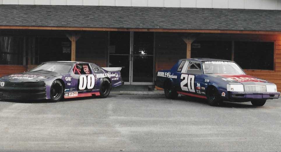 Photo Glenn Nelson & Mark McKee HH Bobby Foster II Collection