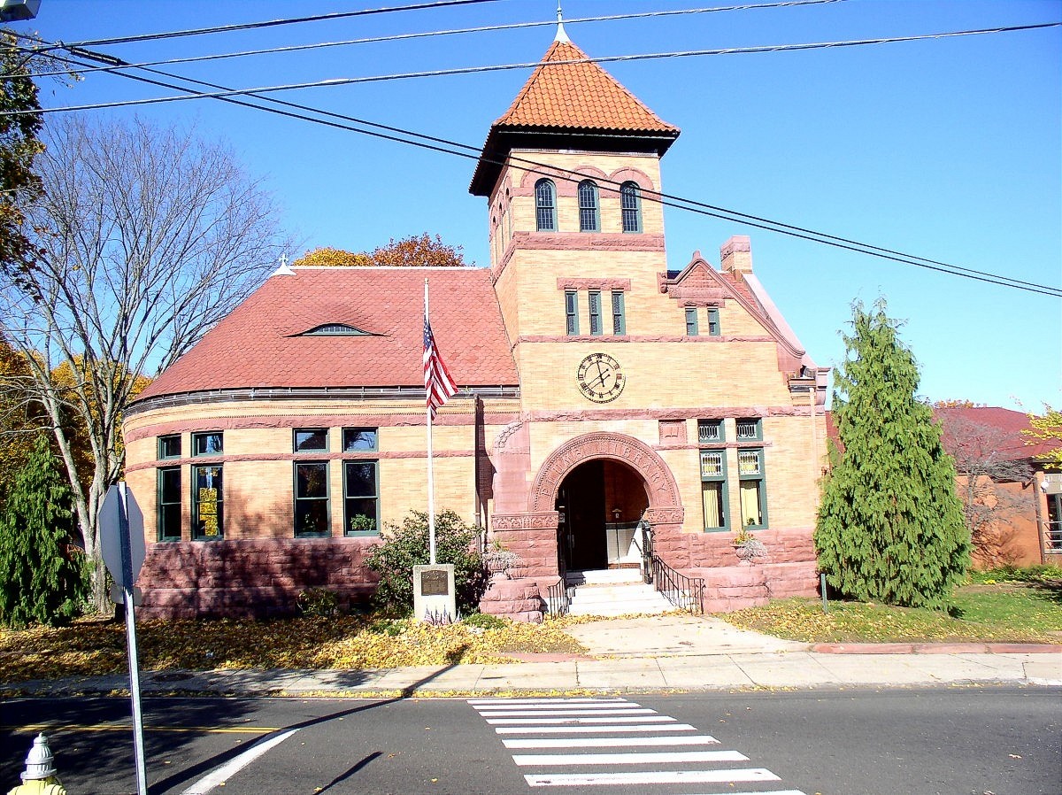 Plumb memorial library shelton ct