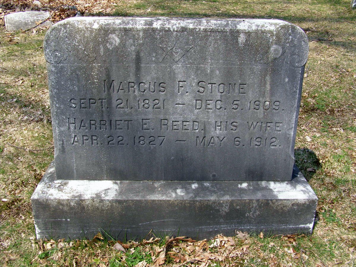 Photo N GROSVENORDALE MAIN STREET CEMETERY STONE THOMPSON