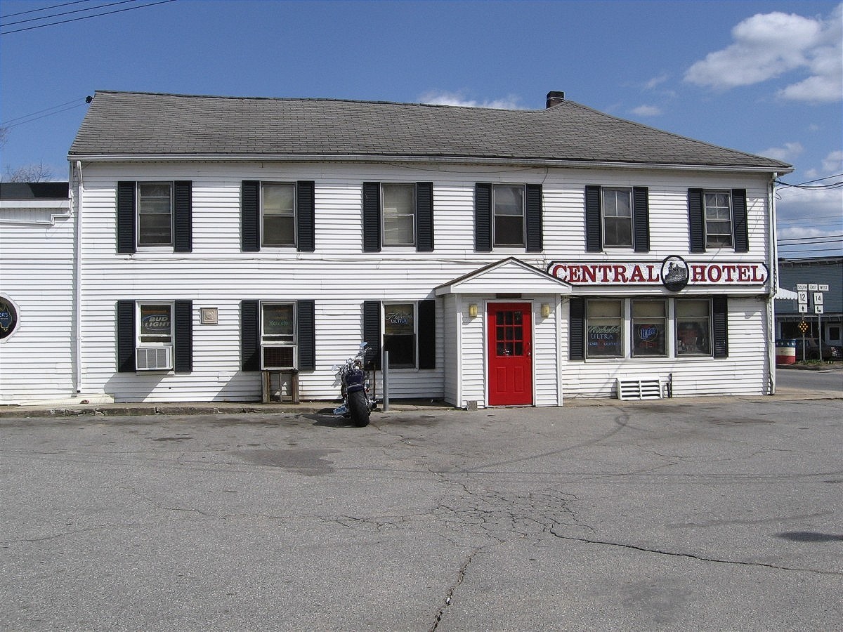 Photo CENTRAL VILLAGE CENTRAL HOTEL.jpg PLAINFIELD MOOSUP