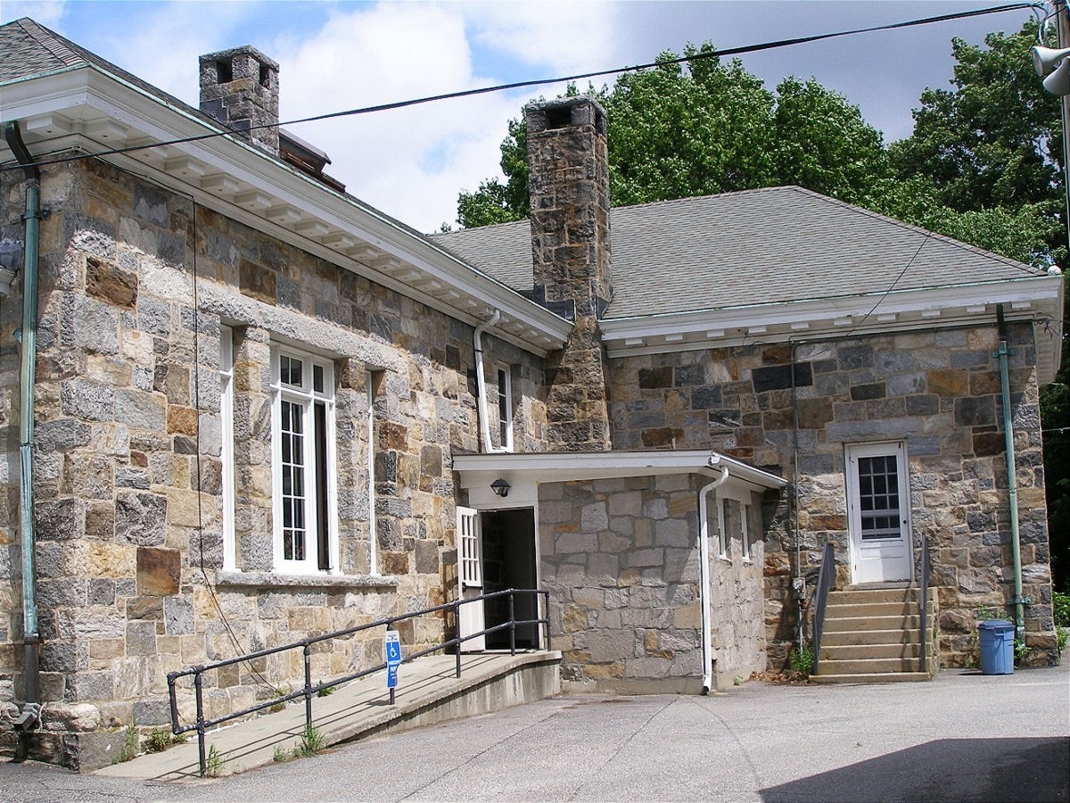 Photo CORNWALL TOWN HALL 03.jpg CORNWALL CORNWALL HOLLOW