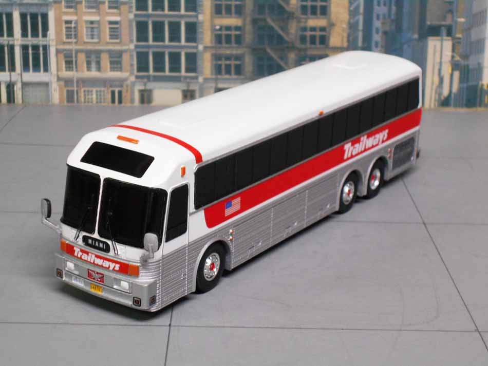 TRAILWAYS SYSTEM BUS MODELS GO BIG RED... album | Mackbuses.net ...