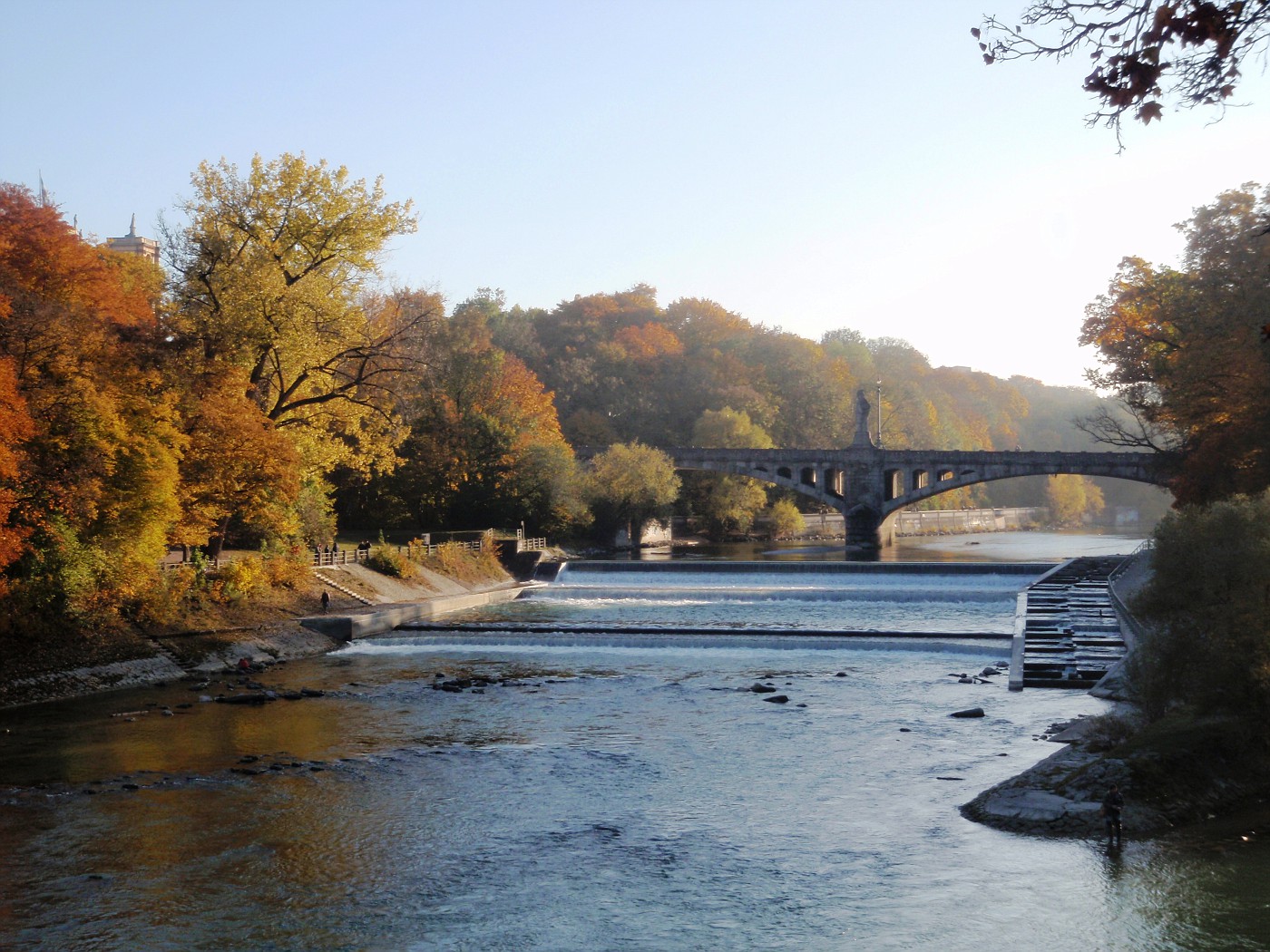 Isar mit Maximilianbrücke