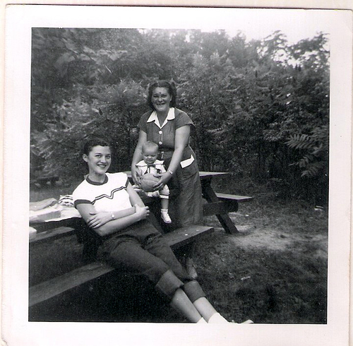 45-Mamaw Aree, Mom and Irene