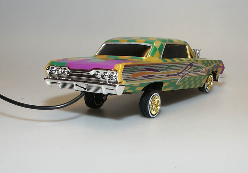 Lindbergh Hoppin Hoppers 61' Impala w/ online Figures