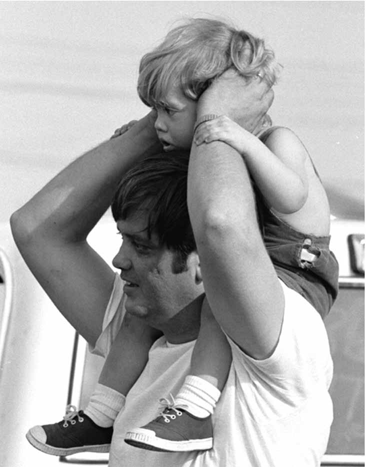 Photo: Frank Rupert (4) | 1 RACE CAR OWNERS,DRIVERS & CREW album | LOUD ...