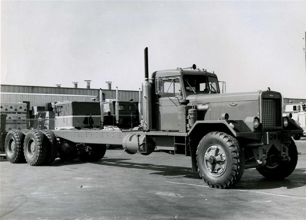 Photo: So 3197 Aug 1970 (4) | Peterbilt Uni-Lites album | Mackinac359 ...