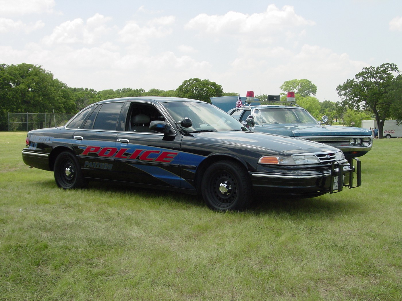 copcar dot com - The home of the American Police Car - Photo Archives