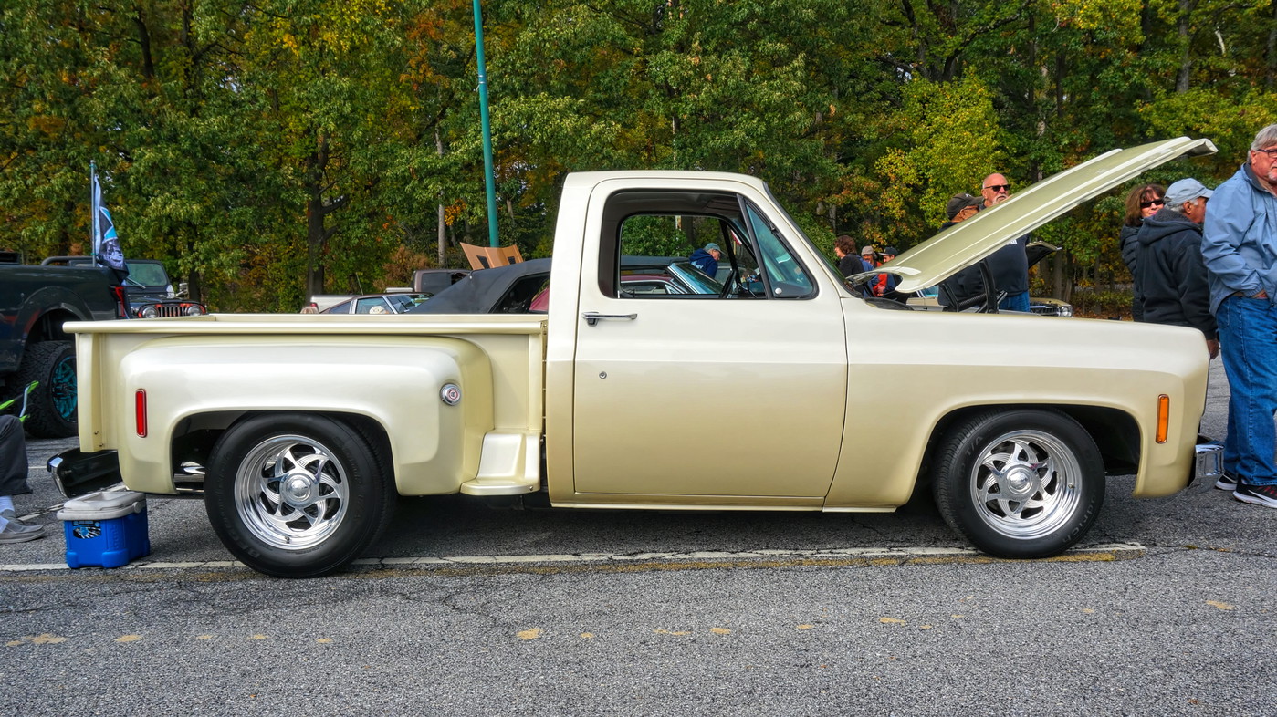 Photo bgearsDSC02387 102421 Beers and Gears Car Show Delaware Park