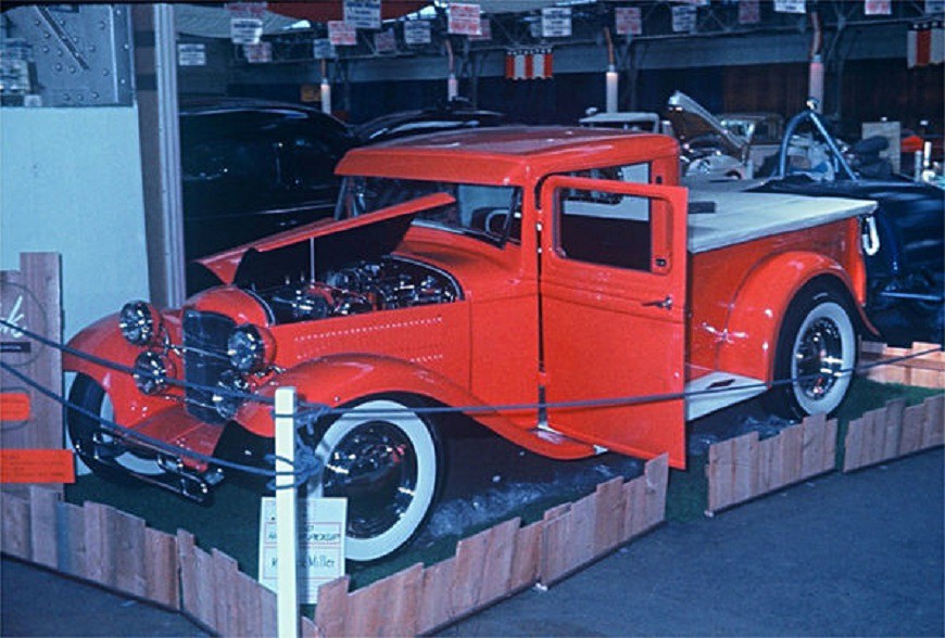 Photo 1963 Indoor Car Show Bay Area (1) 1932 FORDS IN OUTDOOR