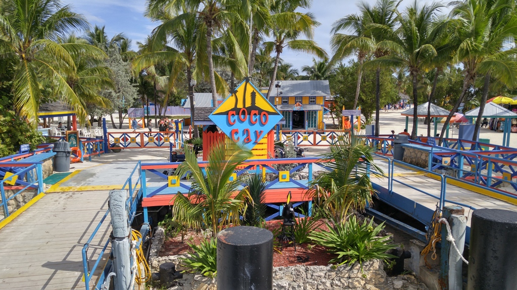 Photo Coco Cay LIVE from Grandeur of the Seas album Radio Fotki