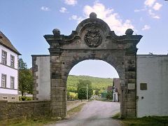 Westtor Schloss Bisperode