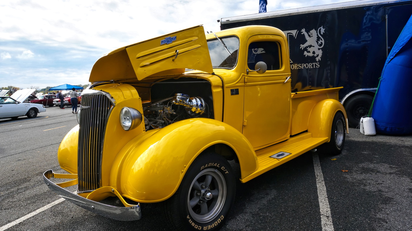 Photo bgearsDSC02140 102421 Beers and Gears Car Show Delaware Park