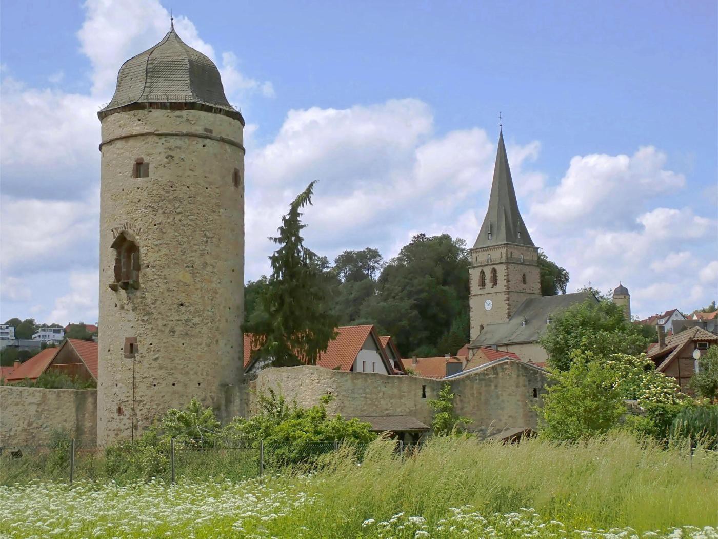 Biermannsturm und St. Marien Kirche