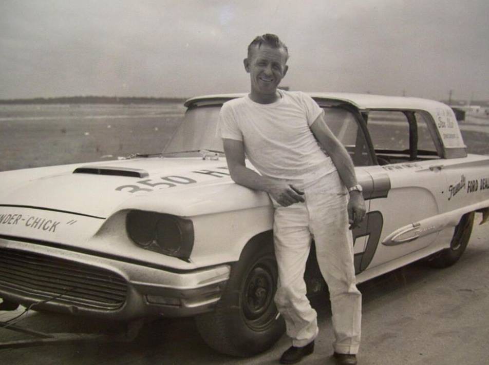 Photo Nascar 3 RACE CAR OWNERS,DRIVERS & CREW III album LOUDPEDAL