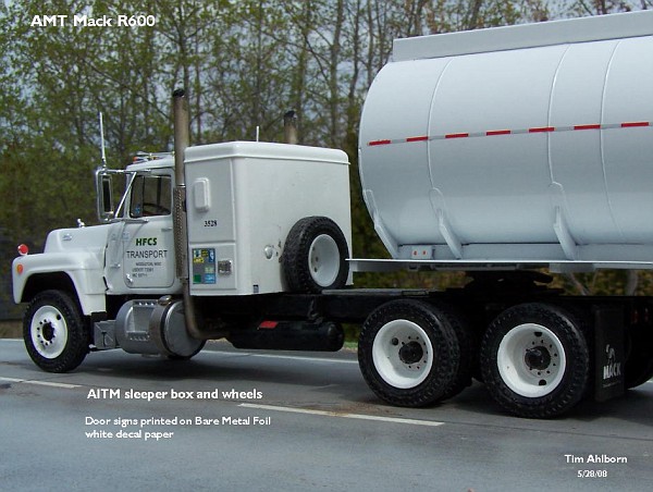 Mack R800 Rear Photo: Mack R rear 52808.jpg | White R with Sleeper album | Mackinac359 ...
