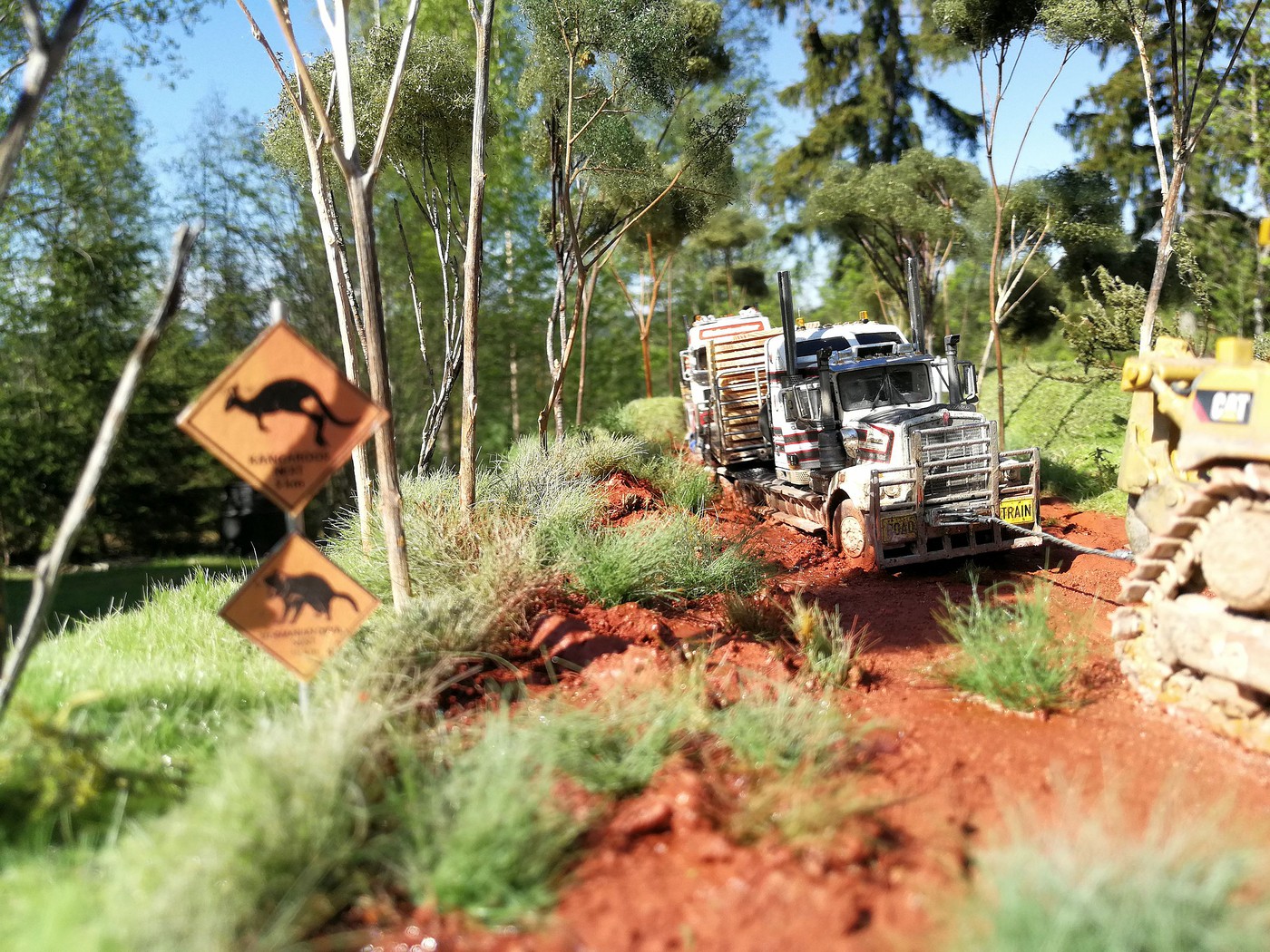roadtrain_diorama_complete7-vi.jpg