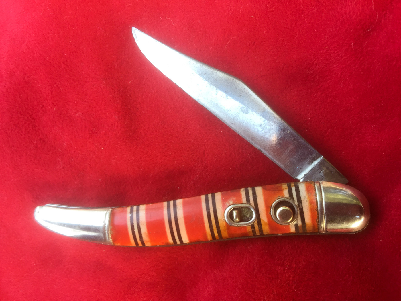 Photo 1576440473500 Hammer & Imperial Brand Switchblades album